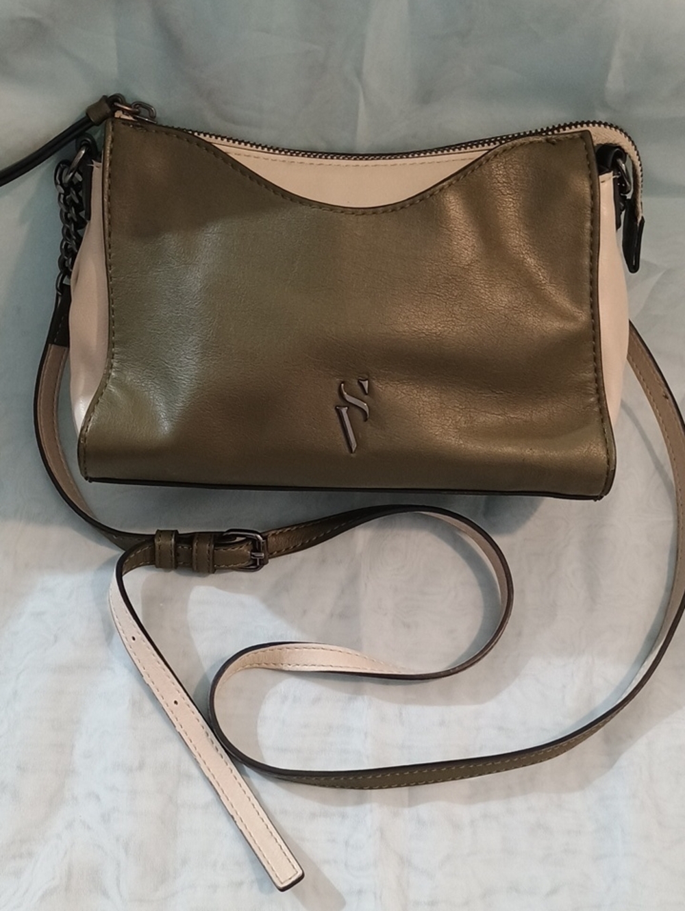 Vera Wang Olive Green & Cream Crossbody Shoulder Bag